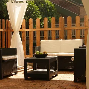  Bed & Breakfast Vegan Airport - Adults Only - Late Check In